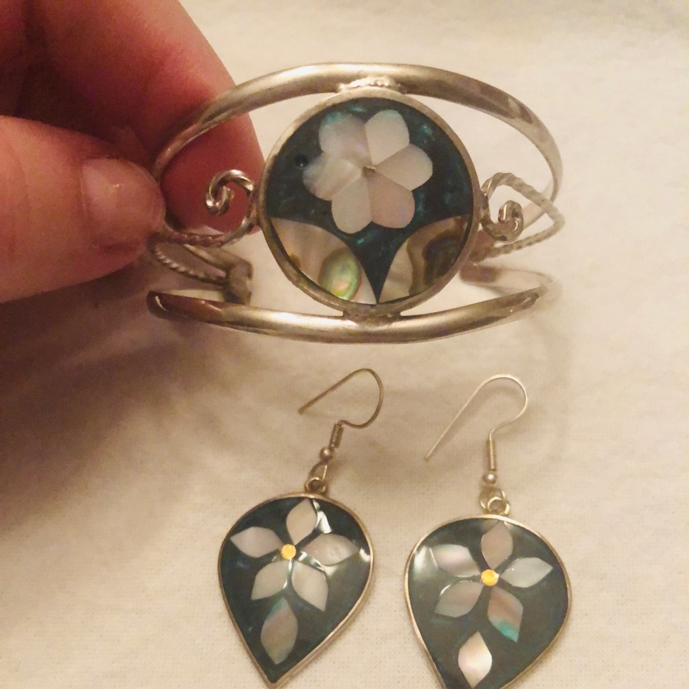 Bracelet and Earrings Set.  Abalone Green